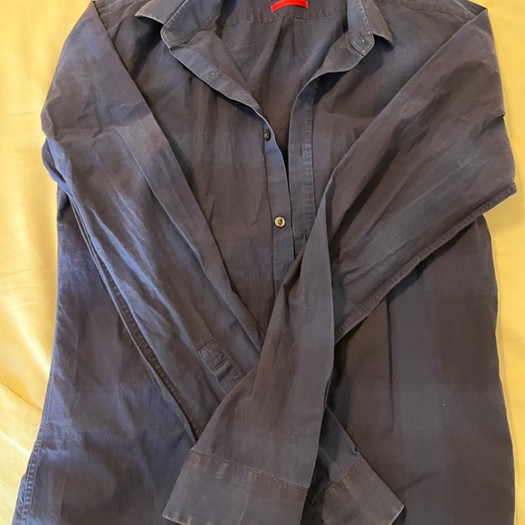 Hugo boss worn button up size s slim fit - Picture 2 of 4